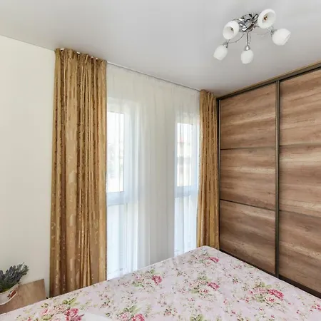 شقة Daivos Apartamentai