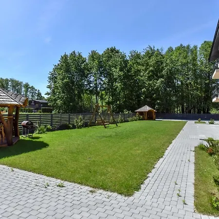 Daivos Apartamentai * פלאנגה