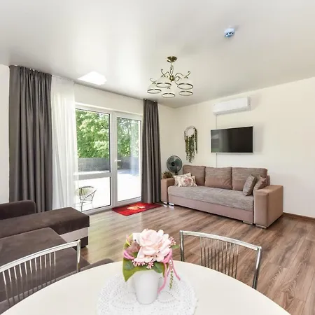 Daivos Apartamentai شقة